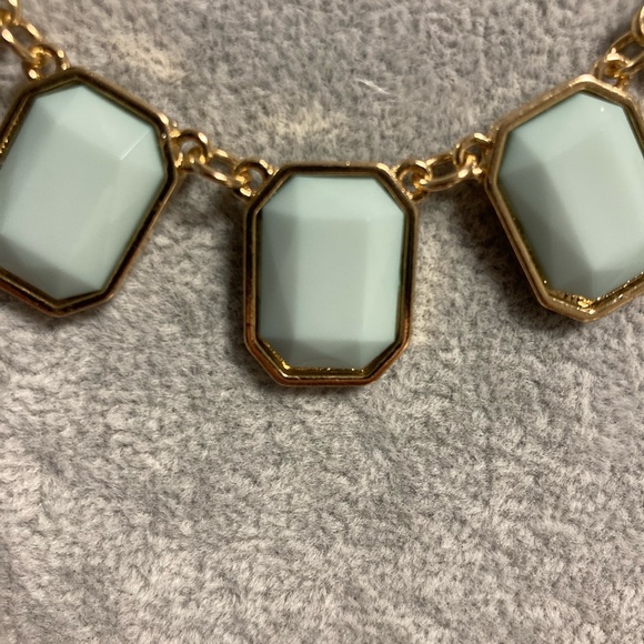 Boutique Mint Green & Gold Fashion Drop Choker Statement Necklace Adjust… - Picture 5 of 10